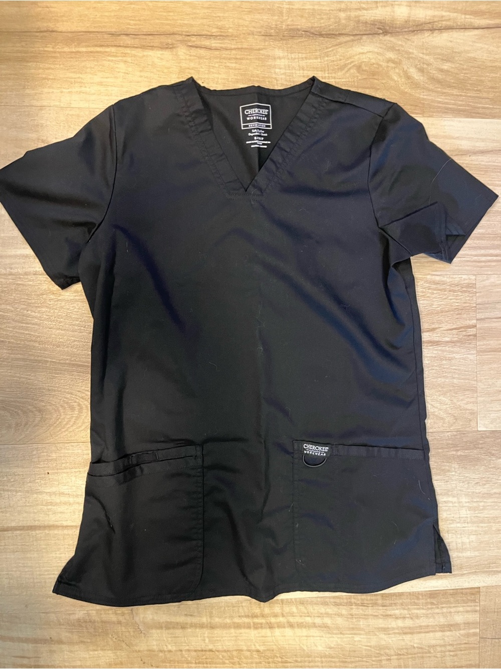 Cherokee Men’s V-Neck Scrub Top - Black